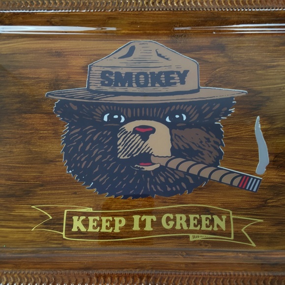 Custom Wood Grain Smokey The Bear Rolling Tray - Picture 4 of 4